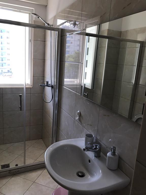 Viktoria'S Apartments Shëngjin Εξωτερικό φωτογραφία