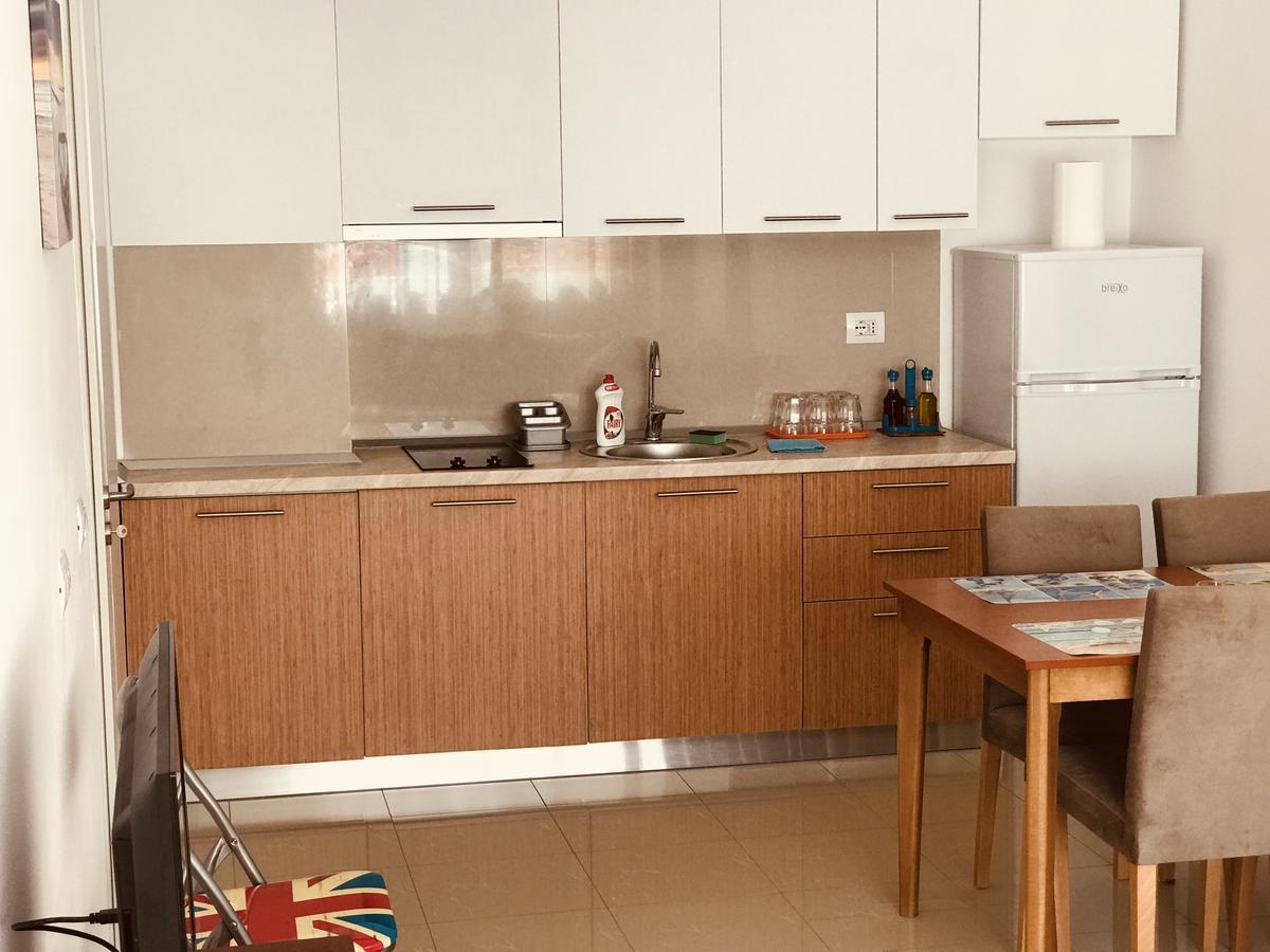 Viktoria'S Apartments Shëngjin Εξωτερικό φωτογραφία