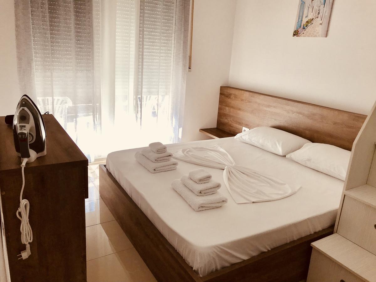 Viktoria'S Apartments Shëngjin Εξωτερικό φωτογραφία